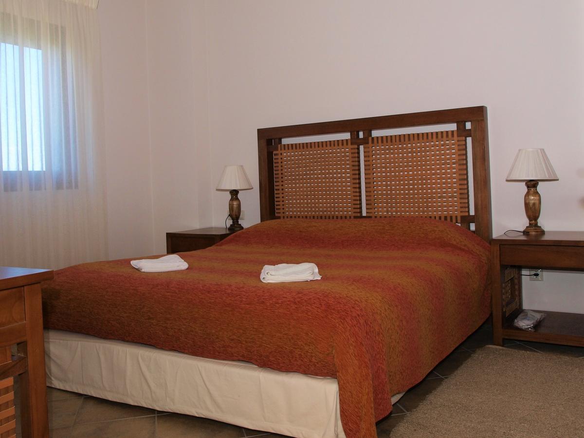 Hotel Theasi Diakopto Buitenkant foto